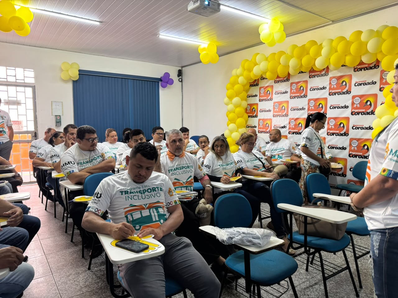Prefeitura de Manaus promove formação para motoristas e cobradores com foco em atendimento humanizado no transporte público