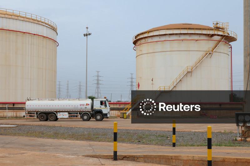 Petróleo cai cerca de 2% com EUA e Irã explorando caminho para o fim da guerra
