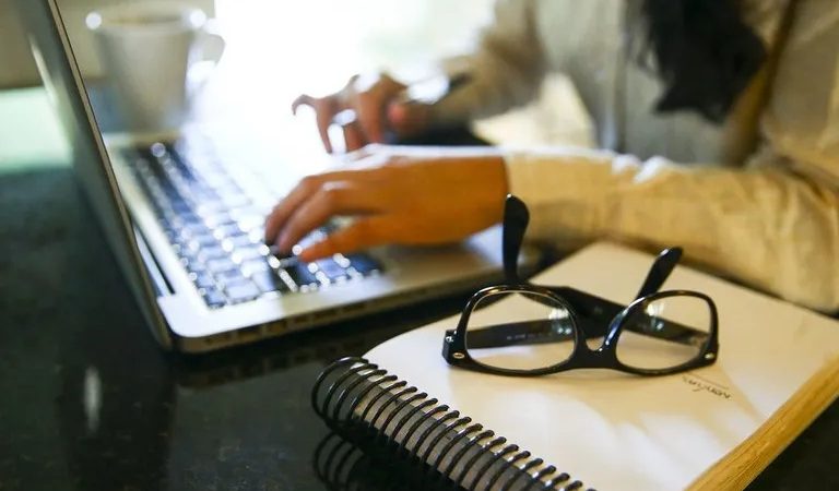 Entenda como revalidar diploma estrangeiro no Brasil