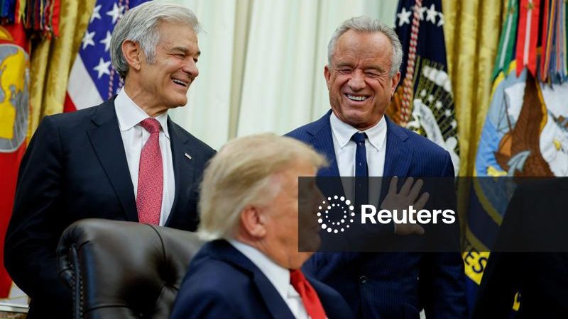 Trump diz que vai exigir que algumas vacinas infantis sejam divididas em cinco doses