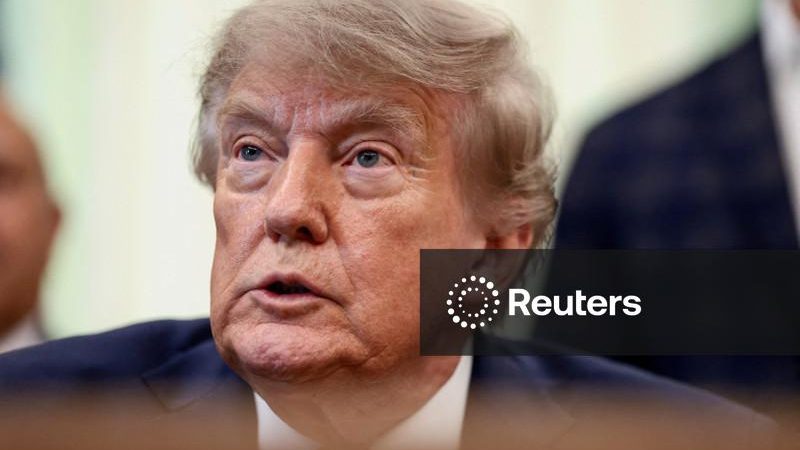 Trump critica juízes da Suprema Corte dos EUA após decisão sobre voto por correio