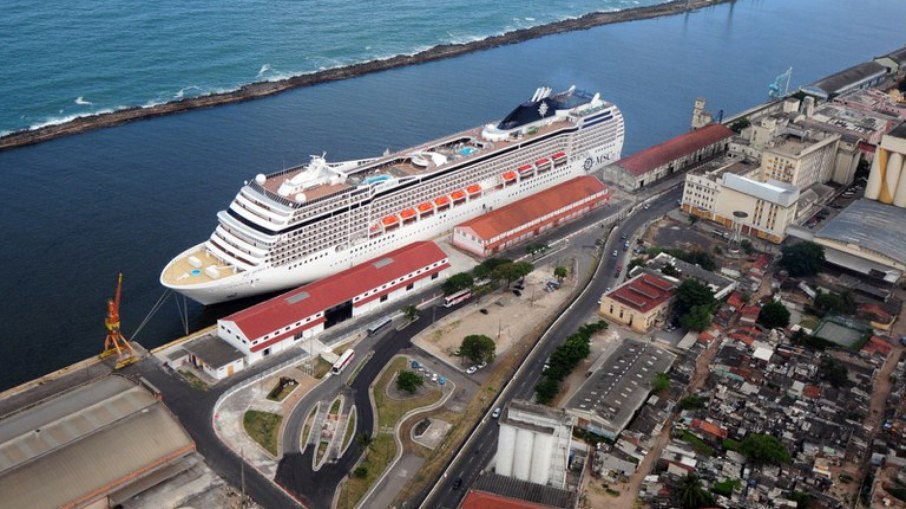 Portos brasileiros iniciam temporada de cruzeiros em outubro