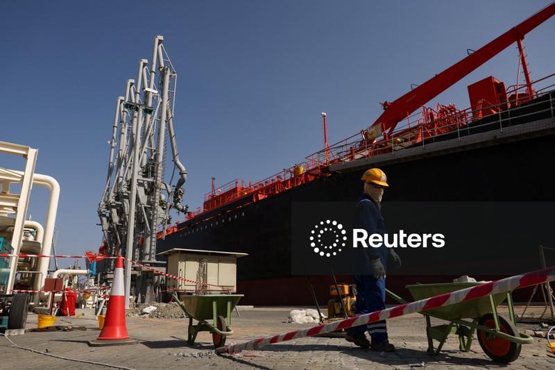 Emirados Árabes Unidos afirmam que suas exportações de energia não serão “reféns” da guerra EUA-Irã