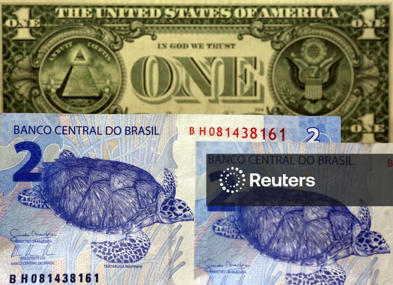 Petróleo fecha em baixa com melhora no fluxo no Oriente Médio