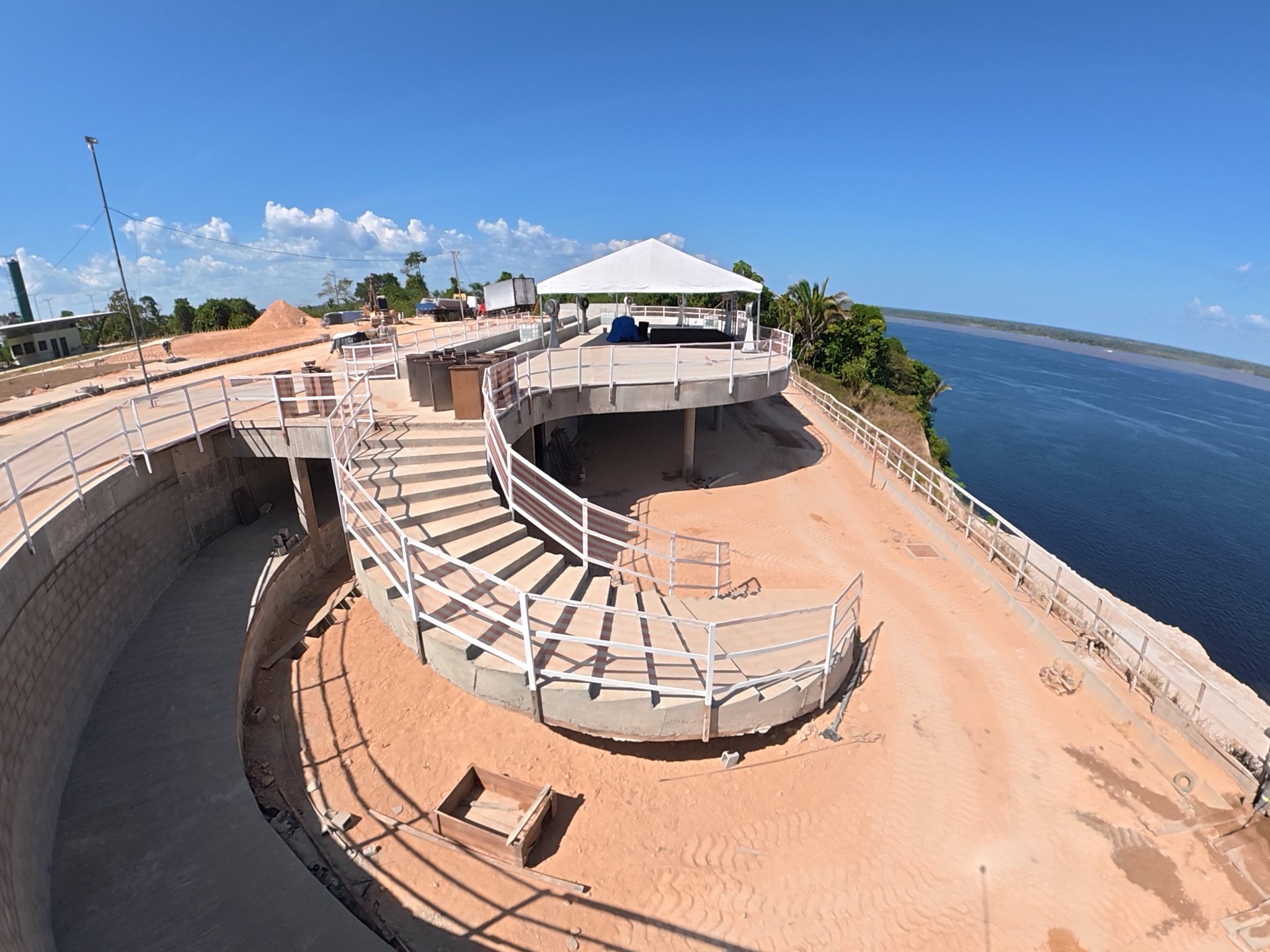 Parque Encontro das Águas Rosa Almeida entra em nova etapa com concretagem das ‘asas’ desenhadas por Niemeyer 