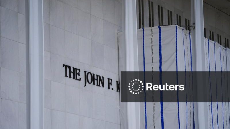 Juiz rejeita inclusão do nome de Trump no Kennedy Center e conselho avalia futuro do local
