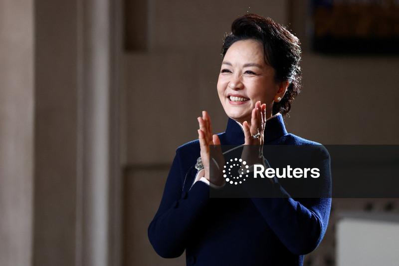 Primeira-dama da China exerce “soft power” sobre público dos EUA