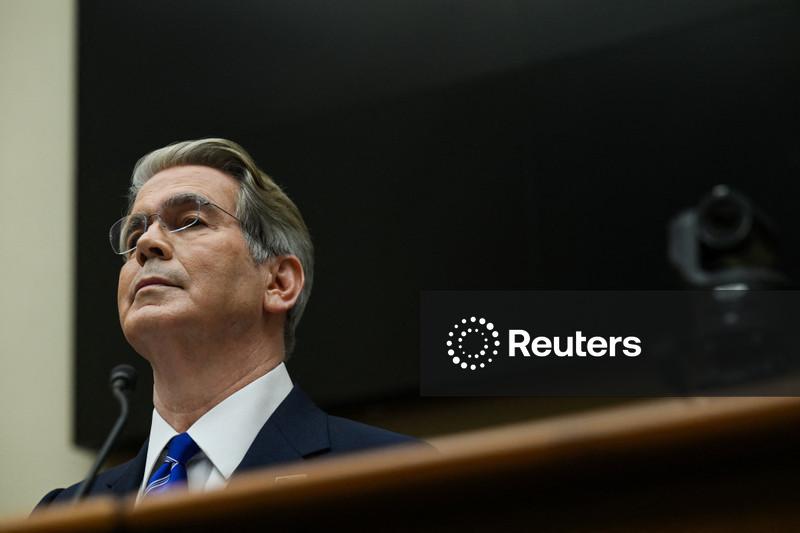 Bessent afirma que EUA estão abertos a discutir riscos comuns da IA com a China, diz Axios