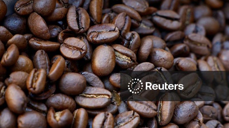 Café arábica cai após atingir a maior cotação em 6 semanas; açúcar fica quase estável