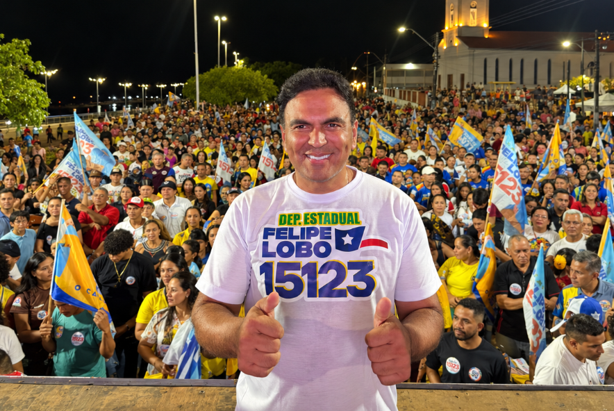 Comício de encerramento: Felipe Lobo, Dedei e Herivâneo levam grande público à Orla de Humaitá