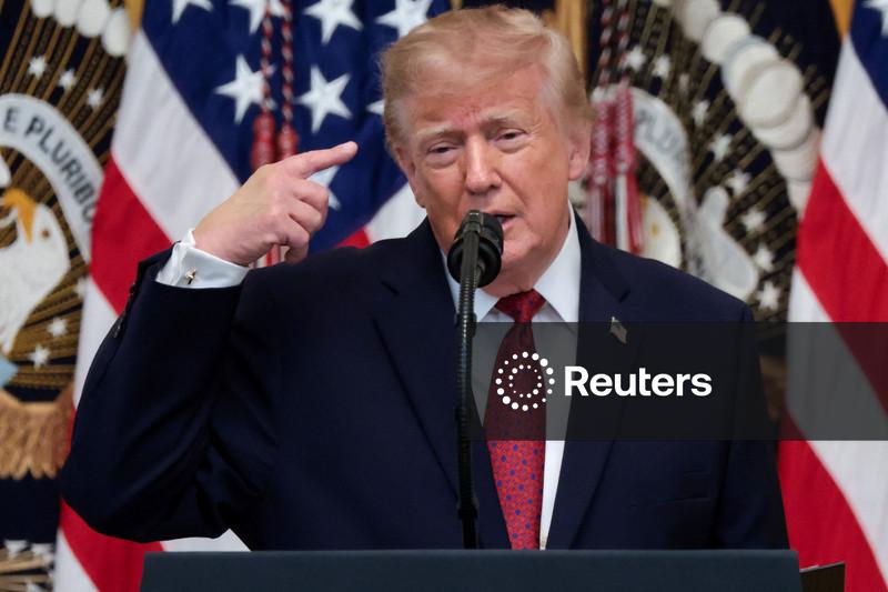 Aprovação de Trump atinge nível recorde de baixa; hispânicos estão descontentes com os republicanos, diz Reuters/Ipsos