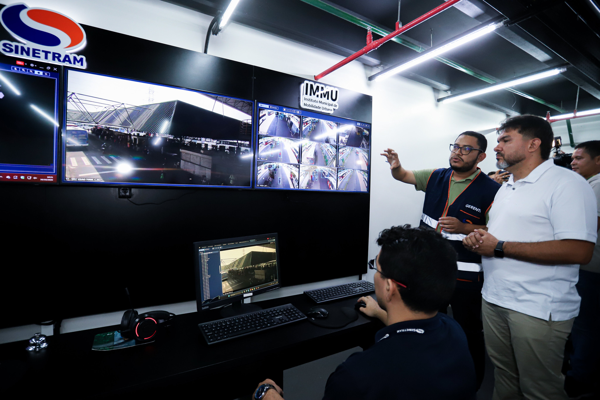 Prefeitura e Sinetram inauguram novo Centro de Controle Operacional do transporte público com monitoramento por 225 câmeras inteligentes em Manaus