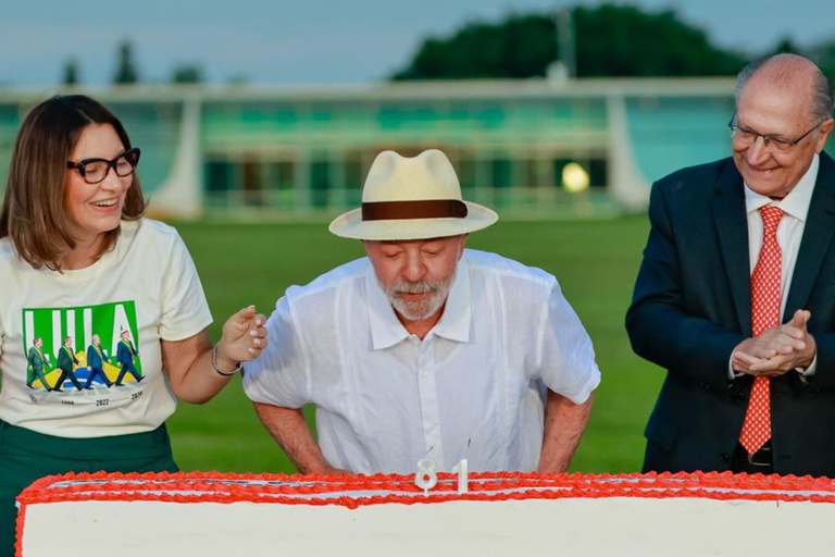 Presidente Lula celebra aniversário no Palácio da Alvorada: ‘Gratidão ao povo brasileiro’