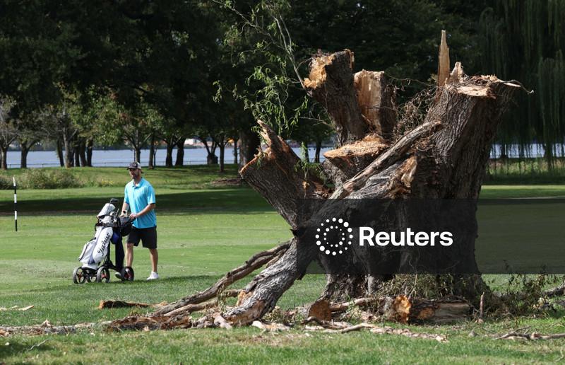 Trump diz que obras em campo de golfe de Washington começarão apesar de ordem judicial