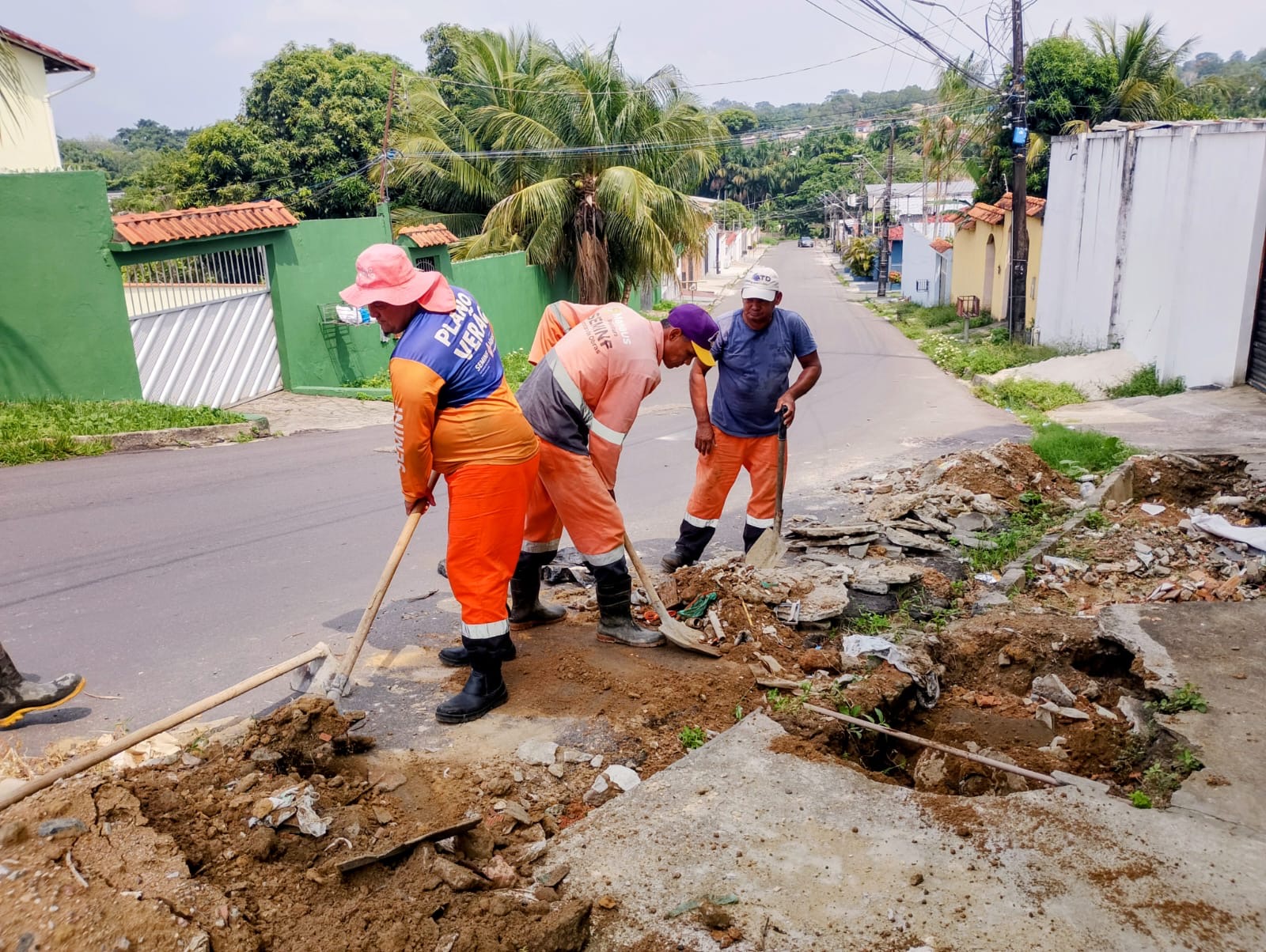 Prefeitura de Manaus reforça drenagem em bairros das zonas Centro-Oeste e Oeste e prepara vias para o período chuvoso
