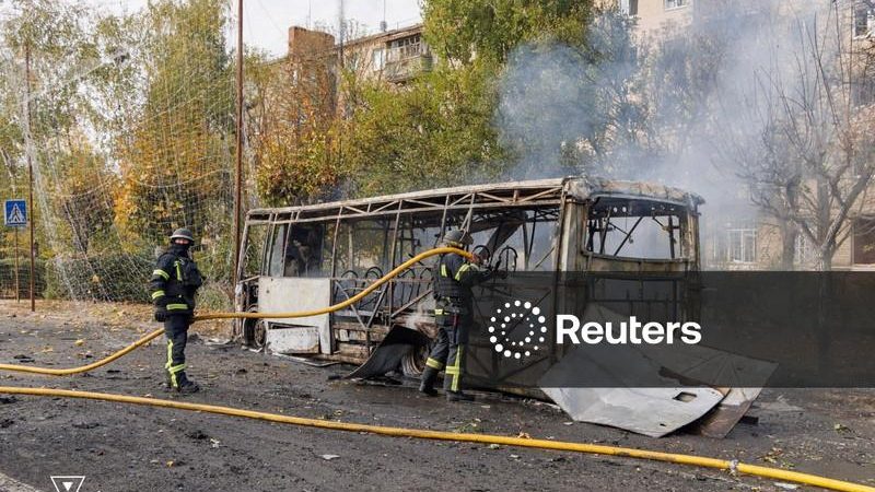 Zelenskiy acusa EUA de inércia enquanto ataques russos matam mais de 70 pessoas em dois dias
