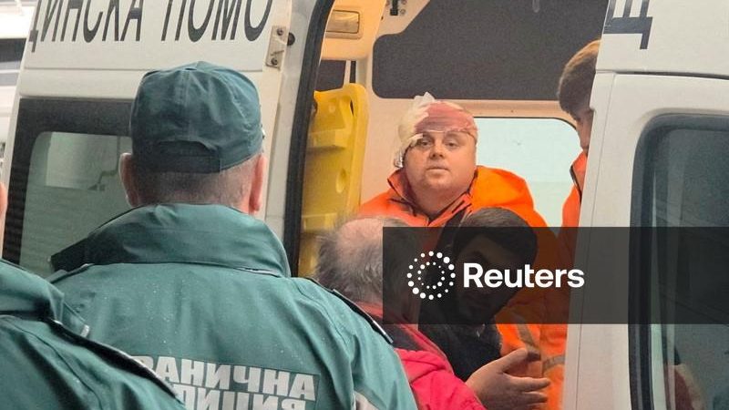 Onze marinheiros estão desaparecidos após drone afundar navio na costa da Bulgária