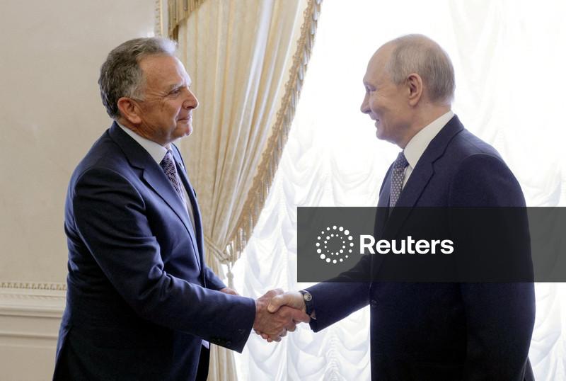 Rússia está disposta, em princípio, a participar de negociações de paz com Ucrânia em novembro, diz Kremlin
