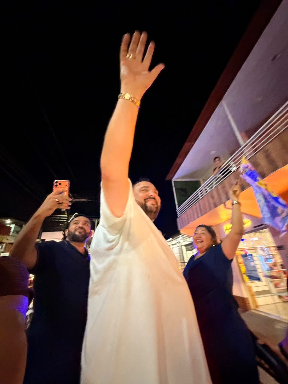 Marcelo Palhano e Apóstolo Saul realizam mega carreata em Manacapuru