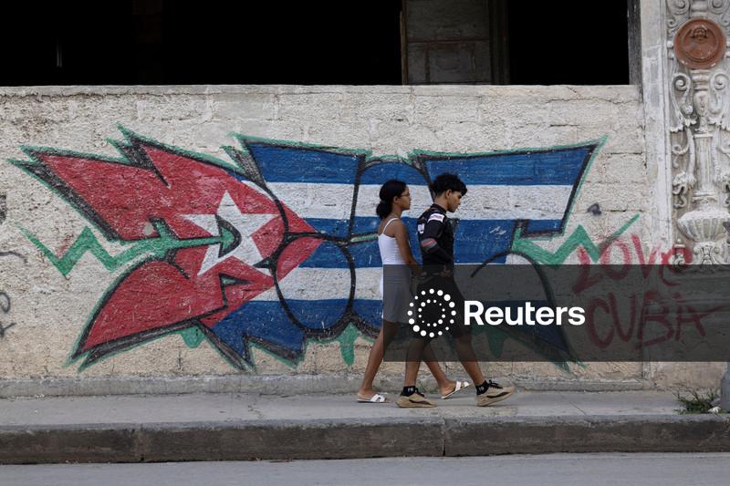 Cuba e EUA mantêm “canais de comunicação”, mas não há negociações, diz diplomata