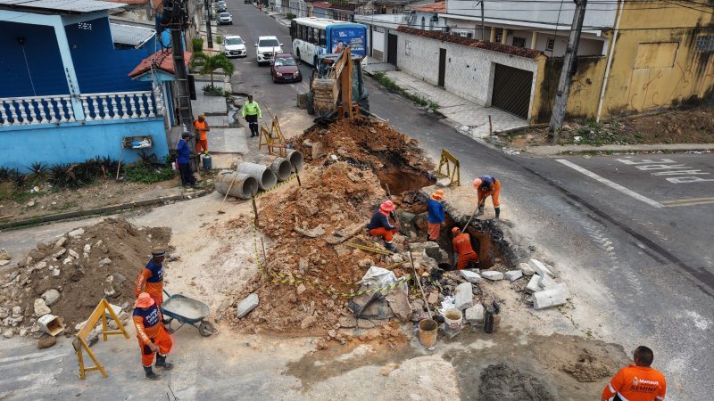 Prefeitura de Manaus conclui obra emergencial de drenagem e recupera trecho de importante via no bairro da Paz