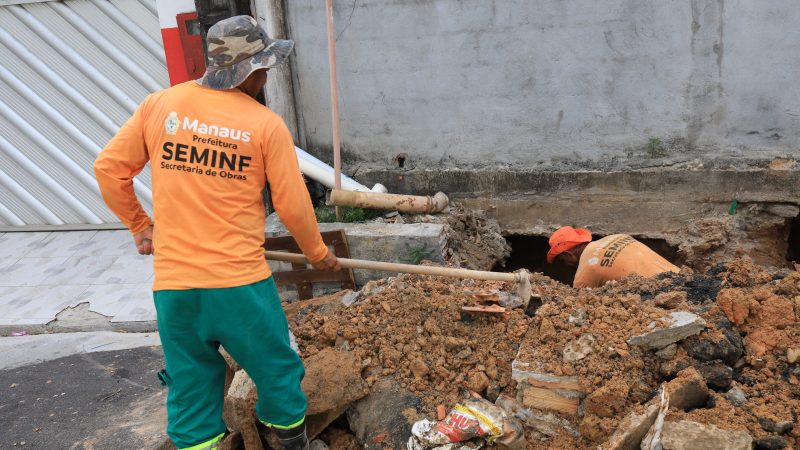 Prefeitura de Manaus recupera drenagem profunda no bairro Compensa 2 e melhora infraestrutura da via