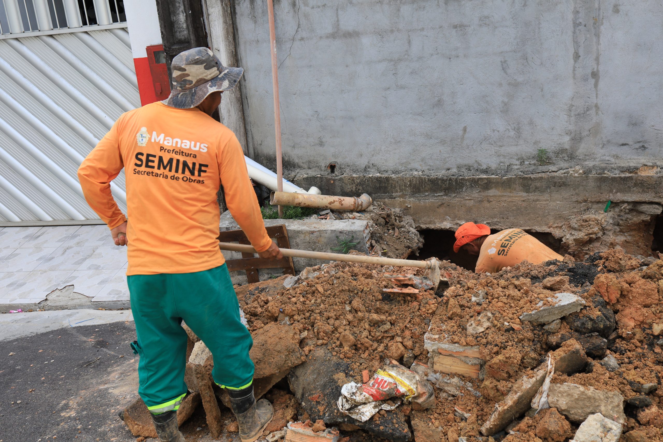 Prefeitura de Manaus recupera drenagem profunda no bairro Compensa 2 e melhora infraestrutura da via