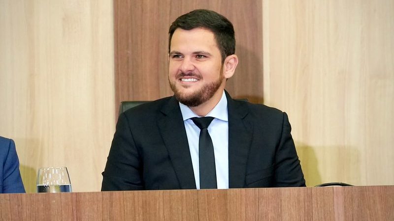 Prefeito Renato Junior prestigia posse dos três novos desembargadores e destaca fortalecimento do Judiciário amazonense