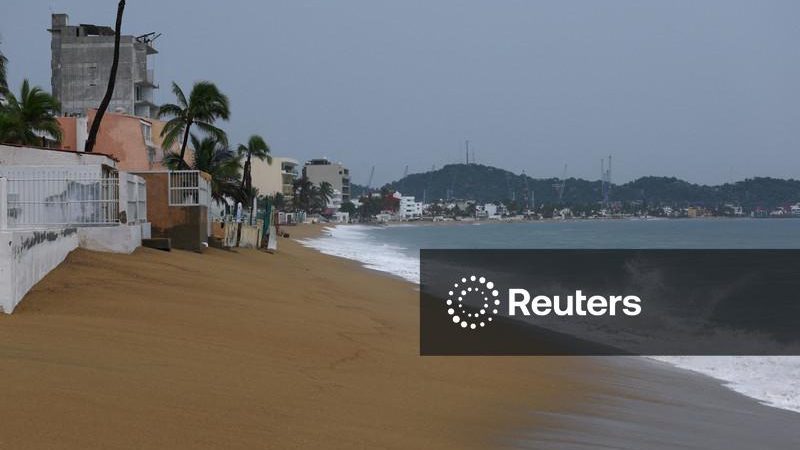 Furacão Isaías atinge Flórida com ventos de 165 km/h e deixa quatro mortos
