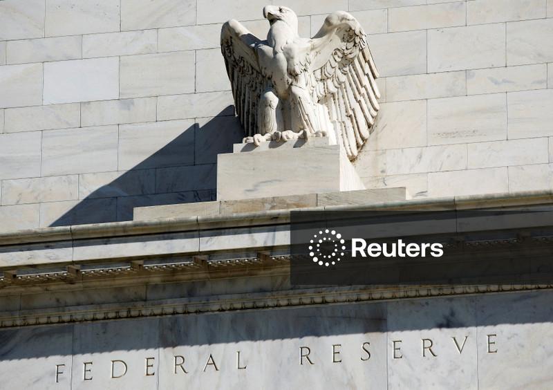 Fed deve pular alta de juros em outubro com arrefecimento do mercado de trabalho