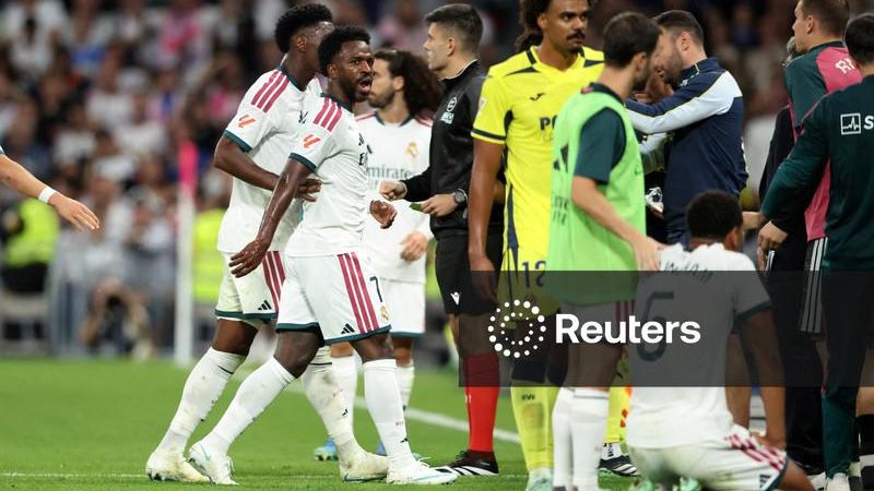 Vinícius Jr pede desculpas após receber cartão vermelho por puxar cabelo de jogador do Villarreal