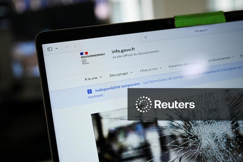 Sites de governos ficam fora do ar após falha detectada por IA provocar alvoroço em relação à segurança