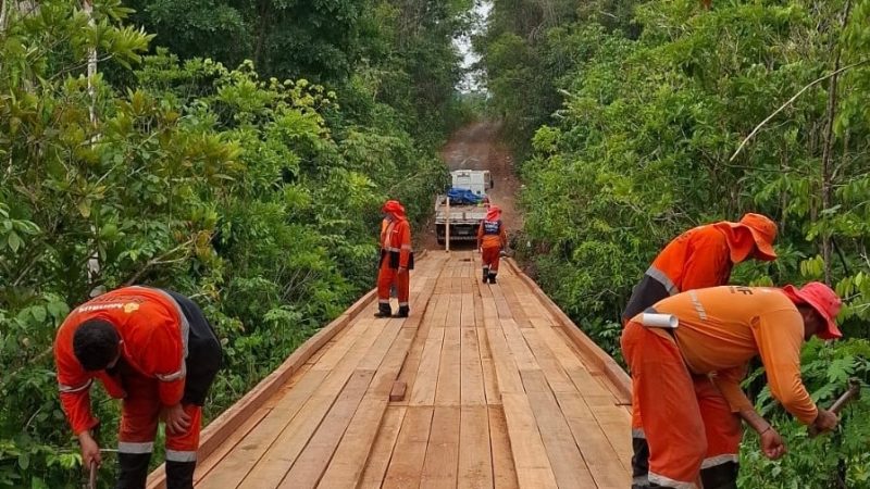 Prefeitura de Manaus conclui construção de ponte de 120 metros e melhora acesso no ramal do Brasileirinho