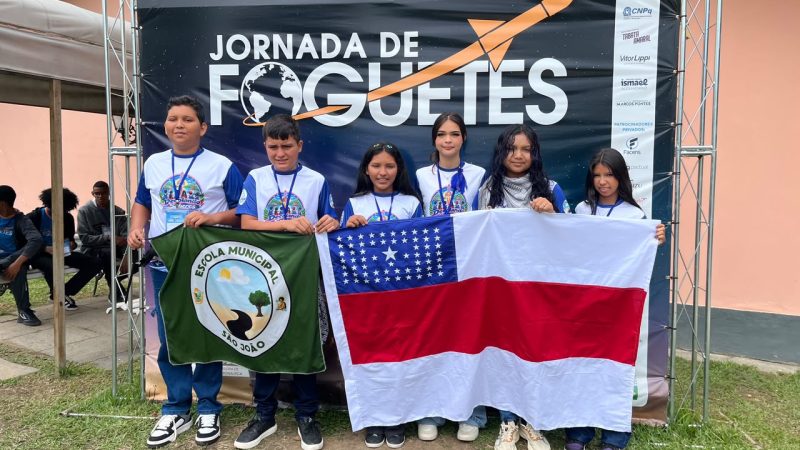Alunos de escola ribeirinha de Manaus levam a ciência da Amazônia à Olimpíada Brasileira de Foguetes, no Rio de Janeiro