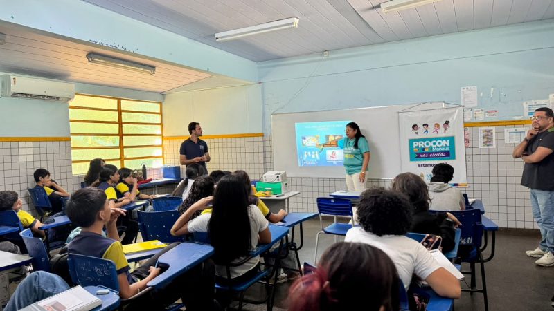Prefeitura de Manaus leva educação para o consumo a mais de 60 estudantes de escola municipal na zona Norte 