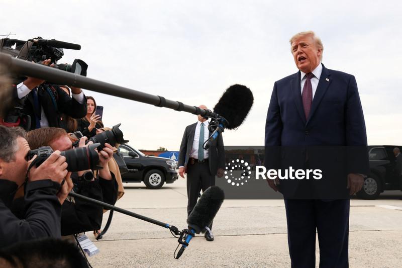 Trump diz que robôs importados representam riscos à segurança nacional, mas não impõe tarifas
