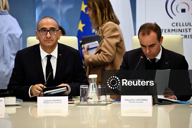 França enviará algumas forças militares para reforçar polícia em manifestações de sábado