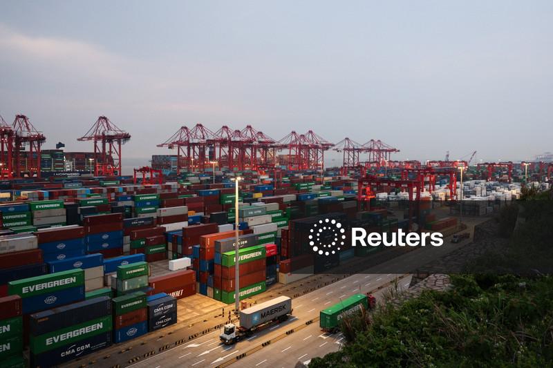 Crescimento econômico da China ganha força com boom das exportações