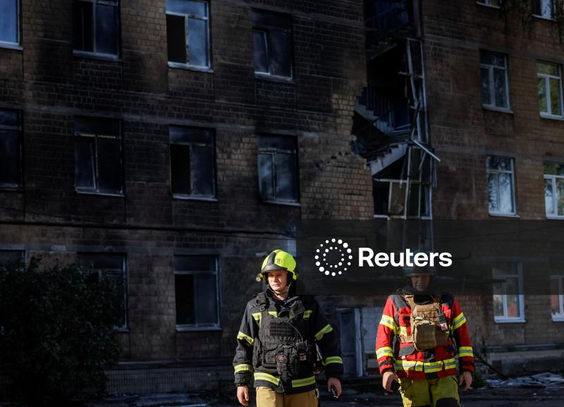 Drone russo colide com escola em Kiev; não há feridos, segundo autoridades