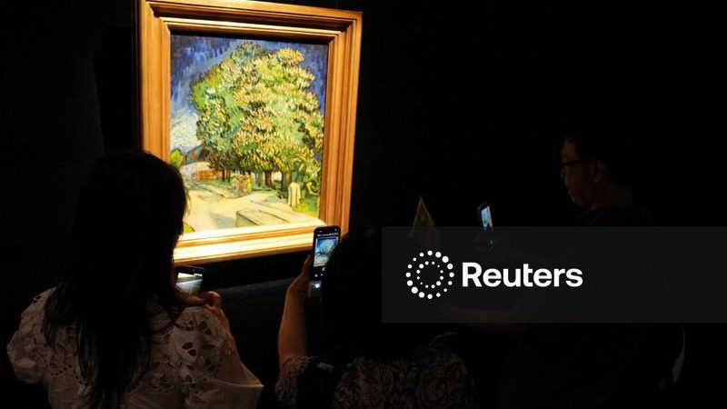 Centenas fazem fila em Hong Kong para ver pintura de Van Gogh que não era exibida ao público há 60 anos