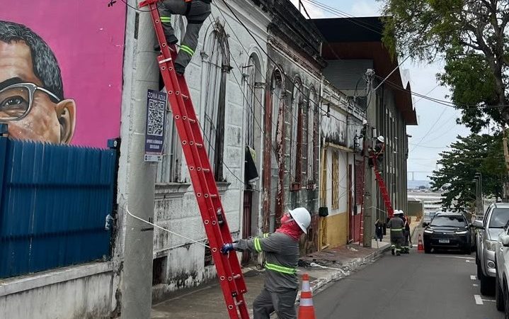 Prefeitura inicia nova etapa de combate à poluição visual com ordenamento de fios e cabos no Centro