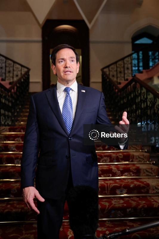 EUA discutirão com empresa indiana possibilidade de refinar mais petróleo venezuelano, diz Marco Rubio