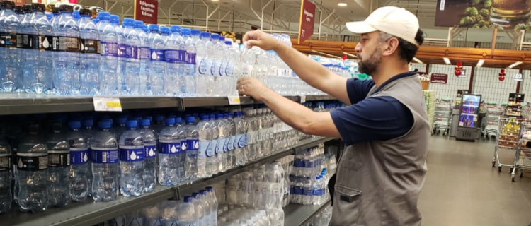 Operação Verão: bebidas entregam menos do que o rótulo promete