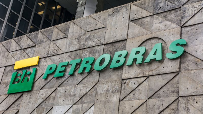 Petrobras alcança R$ 800 bilhões em valor de mercado e renova máxima histórica na Bolsa