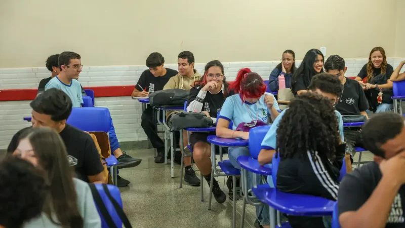 Enem 2026: domingo (18) é o último dia para escolher idioma