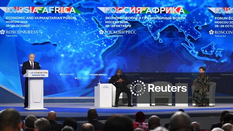 Putin corteja líderes africanos e diz que a Rússia é um parceiro melhor do que o Ocidente “colonial”