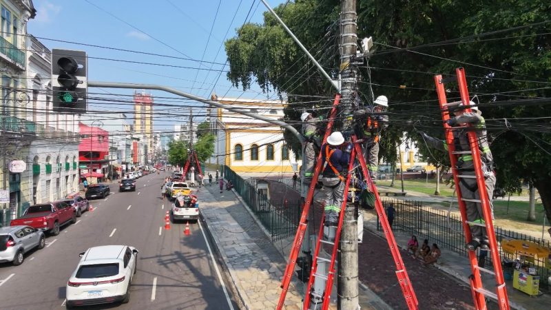 Prefeitura de Manaus amplia ordenamento de cabos com sistema e tecnologia no centro da capital 