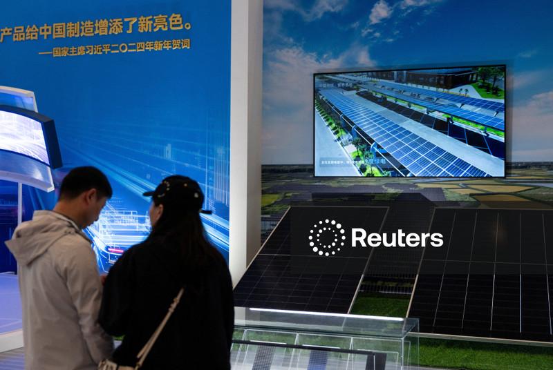 Exportações chinesas de tecnologias limpas reduzirão emissões globais em volume equivalente às emissões do Brasil em 2026