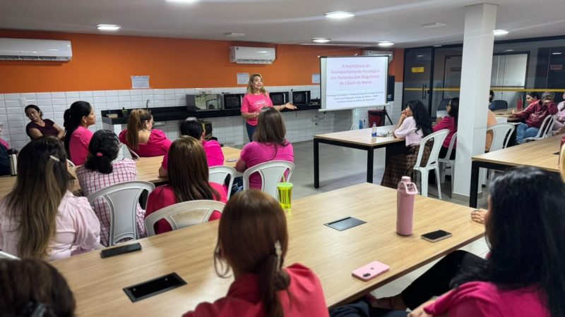 Prefeitura promove palestra do Outubro Rosa com foco na prevenção do câncer e no apoio emocional