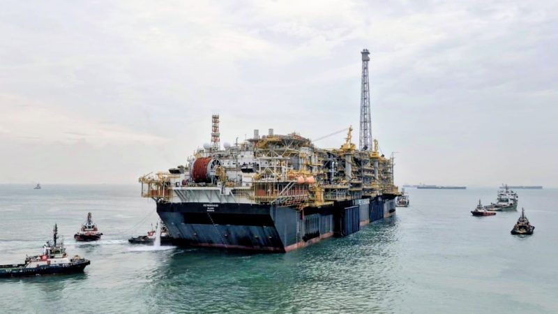 Participação de petroleiras estatais cresce no mundo e produção bate recorde no Brasil